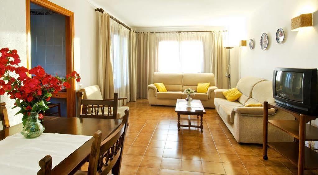 Apartamentos Bressol Port de Pollenca Exterior photo